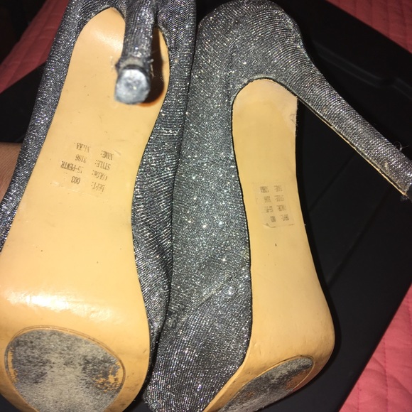 Metallic dark grey pumps - Picture 6 of 6